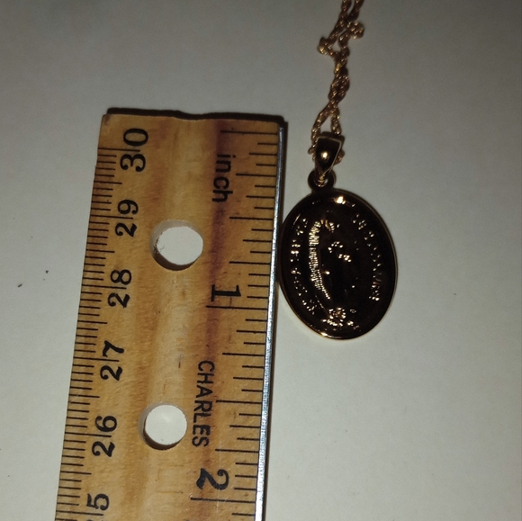 Our Lady of Guadalupe necklace - Picture 5 of 8